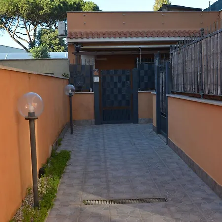 Elis 6' Fco Airport, 5' Beach, 3' Rome * Fiumicino